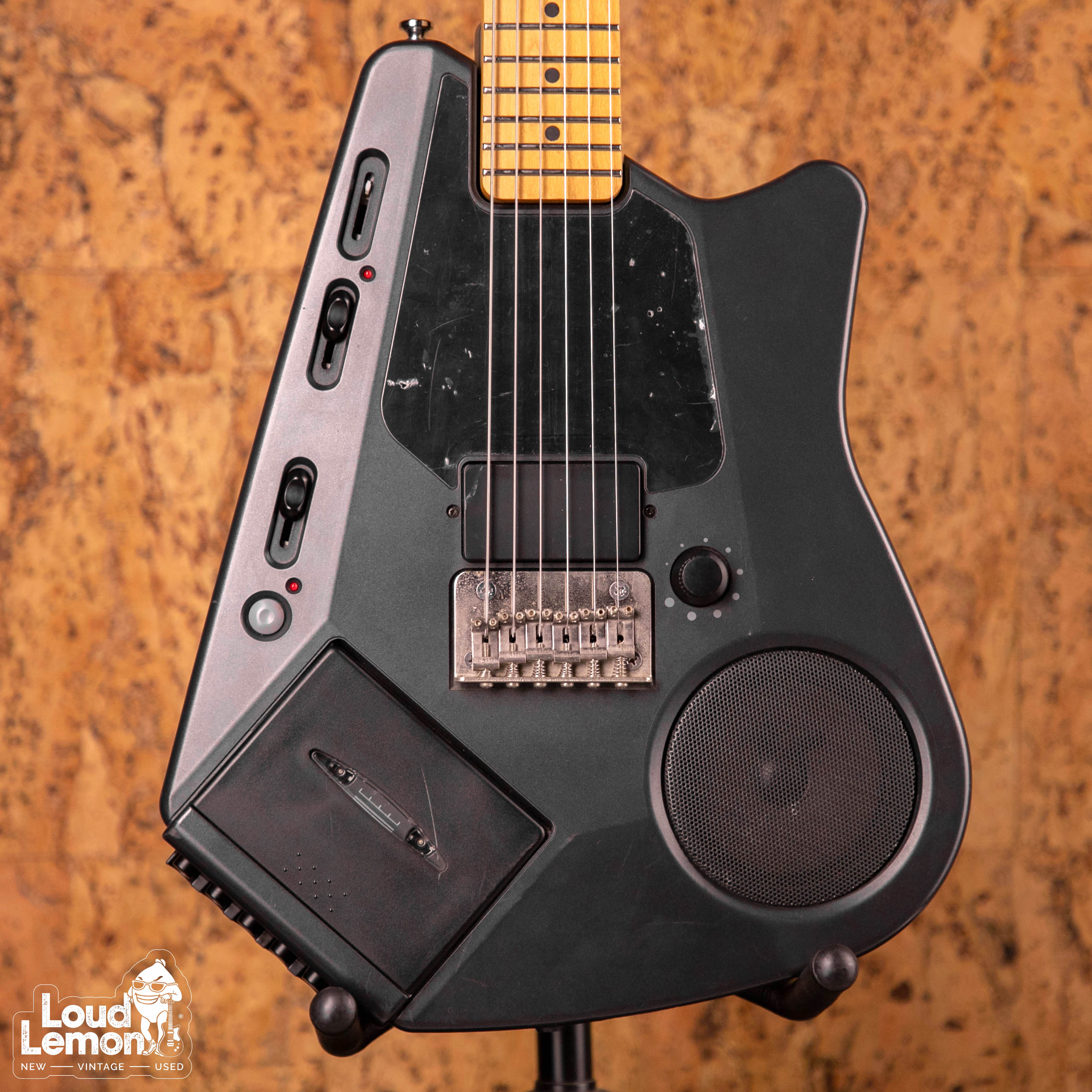 Casio EG-5 Electric Guitar with Onboard Cassette Deck / Amplifier